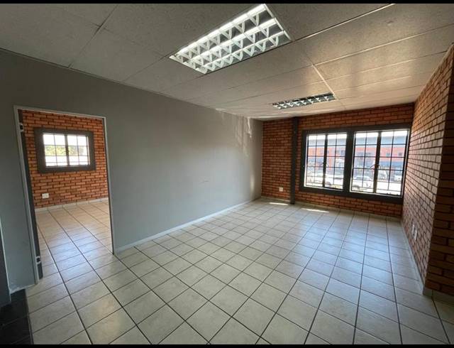 INDUSTRIAL PROPERTY TO RENT IN HENNOPSPARK